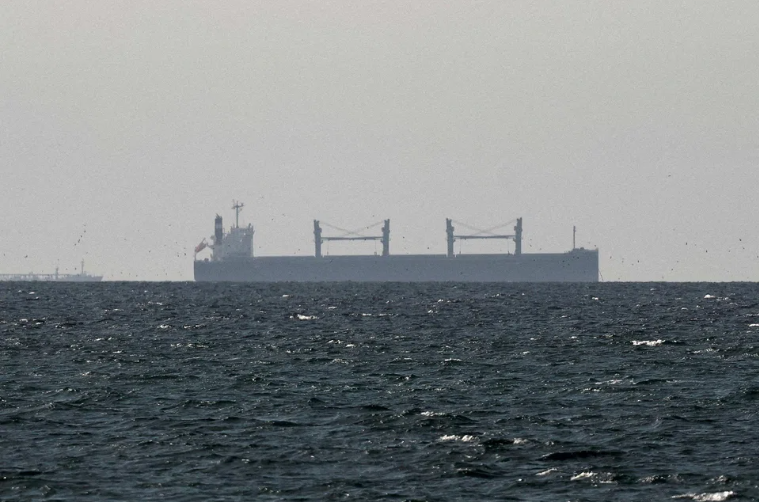 Oil pares gain on ceasefire hopes 